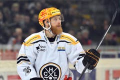 Modell skandinavischer Holzfäller: Luganos schwedischer Topskorer Linus Klasen trägt ein Prachtstück von einem Playoff-Bart. (Bild: Keystone)