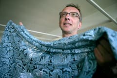 Art Director bei der Forster Rohner AG ist Hans Schreiber. (Bild: Reto Martin)