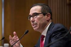 Steven Mnuchin (53): Finanzminister. Mnuchin war bis zur Wahl Kassenwart des Trump-Teams. In den neunziger Jahren verdiente Mnuchin an der Wall Street ein Vermögen – unter anderem bei der Investmentbank Goldman Sachs, bei der sein Vater Partner war. Als Finanzminister wird Mnuchin nun auch Oberaufseher der Banken. (Bild: Keystone)