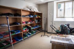Kleidung für Flüchtlinge (Bild: Andrea Stalder)