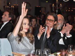 Seit zehn Jahren ein Paar: Angelina Jolie und Brad Pitt. (Bild: Keystone)