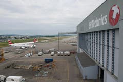Dies ist der grösste Hangar. Genutzt wird er für Inspektionen, Reparaturen, Umbauten und vieles mehr. (Bild: Ralph Ribi)