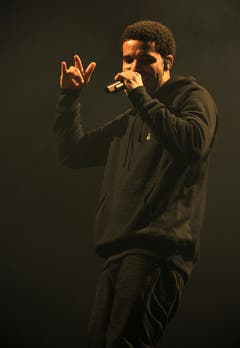 Drake flirtet mit seinen Fans. (Bild: Reto Martin)