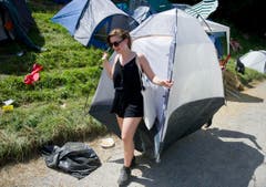 Zügeln mit dem ganzen Zelt. (Bild: Coralie Wenger)