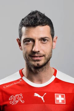 Blerim Dzemaili, Zentrales Mittelfeld, Note: 4,5. Er fällt nicht besonders auf bis auf eine tolle Hereingabe auf Seferovic (55.). Er ist sehr engagiert. (Bild: Christian Beutler/Keystone)