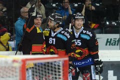 Berns Derek Roy Jubelt über sein Tor zum 3:2. (Bild: Daniel Teuscher/EQ Images)