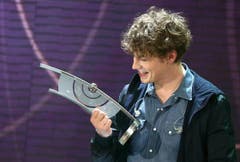 Tim Bendzko mit seinem Echo. (Bild: Keystone)