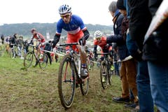 Der spätere Sieger Francis Mourey während des Rennens (Bild: URS FLUEELER)