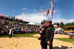 Erster und einziger Sieg am Schwing- und Älplerfest 2011 auf der Rigi, im Schlussgang gegen Franz Föhn. (Bild: Alessandro della Bella / Keystone)