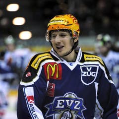 Damien Brunner vom EV Zug freut sich ueber seinen Treffer. (Bild: Keystone)