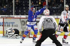 Thibaut Monnet jubelt nach dem 2:1. (Bild: Keystone)