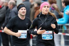 Die Läuferinnen und Läufer sind unterwegs (Bild: Philipp Schmidli/LZ)