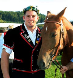 Dritter Platz am Eidgenössischen 2007 in Aaarau, hier mit Pferd Navara. (Bild: Eddy Risch / Keystone)