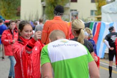 Die Läuferinnen und Läufer sind unterwegs (Bild: Dominik Wunderli/LZ)