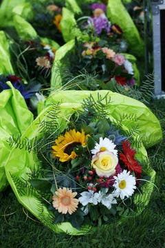 Blumen für die Sieger (Bild: Jakob Ineichen / Neue LZ)