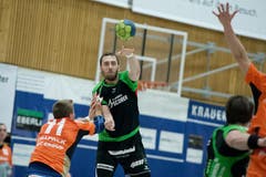 HC Kriens (grün) gegen Kadetten Schaffhausen (orange) in der Krauerhalle in Kriens. (Bild: Pius Amrein / Neue LZ)