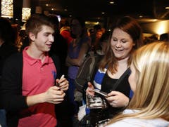 Lino Martschini ist bei den weiblichen Fans beliebt. (Bild: Stefan Kaiser / Neue ZZ)