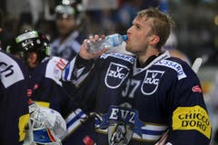Eero Kilpeläinen, Note 3.5 Es kostete 300 000 Franken, Boucher mit dem Finnen zu ersetzen. Gelohnt hat sich das nicht, zu selten war Kilpeläinen ein Rückhalt. Statistik: Quali: 31 Spiele, 3 Gegentore/Spiel, Fangquote: 91,1%. P-Runde: nicht dabei. (Bild: PD)