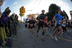 Auf den ersten Metern. (Bild: Roger Zbinden / Neue LZ)