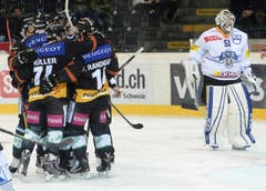 Die Berner Jubeln nach dem Tor zum 2:1. (Bild: Daniel Teuscher/EQ Images)
