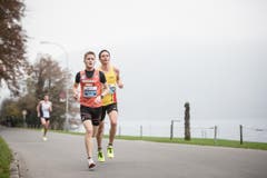Die Läuferinnen und Läufer sind unterwegs (Bild: Manuela Jans-Koch/LZ)