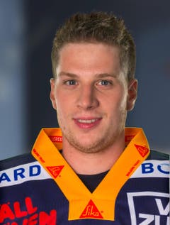# 10 Dominic Lammer, Note 5,5 Nach Jahren der Stagnation ist ihm eine bemerkenswerte Renaissance gelungen. Kaltblütig und mit regelmässigen Einsätzen in beiden Special Teams. 23 Spiele, 8 Tore/4 Assists, Plus-16-Bilanz, 8 Strafminuten. (Bild: PD)