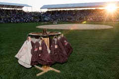 Die Schwingerhosen sind bereit am Eidgenoessischen Schwing- und Aelplerfest (ESAF) Estavayer 2016 in Payerne. (Bild: JEAN-CHRISTOPHE BOTT)