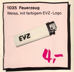 Sehr wichtig im Hertistadion, wo damals Wunderkerzen noch zugelassen waren – und ungeniert geraucht wurde.