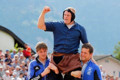 Lutz Scheuber gewinnt das 95. Urner Kantonale Schwingfest am Sonntag, 22. Mai 2016, in Schattdorf. (Bild: (KEYSTONE/Alexandra Wey))