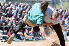 Andreas Ulrich (rechts) gegen Marco Rohrer im 4. Gang. (Bild: Keystone / Urs Flüeler)