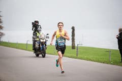 Die Läuferinnen und Läufer sind unterwegs (Bild: Manuela Jans-Koch/LZ)