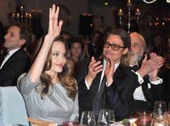 Seit zehn Jahren ein Paar: Angelina Jolie und Brad Pitt. (Bild: Keystone)