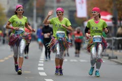 Die Läuferinnen und Läufer sind unterwegs (Bild: Philipp Schmidli/LZ)
