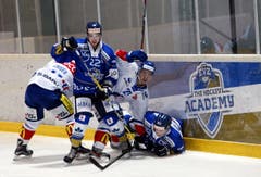 Eishockey in der Trainingshalle in Zug, EVZ Academy gegen GCK Lions im Bild´Cederic Maurer. 10. September 2016 (Neue ZZ/Werner Schelbert) (Bild: Werner Schelbert / Neue ZZ)