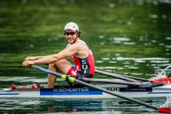 Rudern: Michael Schmid aus Luzern. Was liegt drin in Rio? Seine ersten Olympischen Spielen bestreitet Michael Schmid mit dem Badener Daniel Wiederkehr im leichten Doppelzweier. Für sie stellt schon die Qualifikation ein grosser Erfolg dar. Dennoch wollen sie nicht als «Olympia-Touristen» nach Rio reisen. Ihr Ziel ist die Qualifikation für den Final der besten sechs Boote, was ihnen in dieser Saison im Weltcup noch nicht gelungen ist. Während die Vorbereitung im Winter wegen Verletzungen nicht optimal verlief, kamen sie während der Saison immer besser in Fahrt. Eine Steigerung zu den Weltcupauftritten ist dem Duo zuzutrauen. (Bild: Roger Grütter)