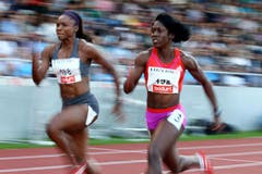 Aleen Bailey (links) und Samantha Henry-Robinson beim 100m Lauf der Frauen. (Bild: Philipp Schmidli/Neue LZ)