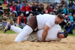 Beni Notz (oben). - Alter: 32. - Wohnort: Güttingen. - Status: Eidgenosse. - Erfolge: Kranz am Eidgenössischen 2010 in Frauenfeld, Sieg am Schaffhauser 2011. (Bild: Keystone)