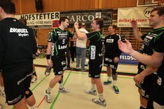 Die Krienser freuen sich über den Sieg. (Bild: Roger Zbinden/Neue LZ)
