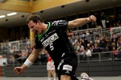 Pascal Willisch bejubelt seinen Treffer. (Bild: Philipp Schmidli / Neue LZ)