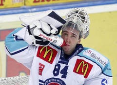 Bemitleidenswert: Torhüter Daniel Manzato von den Lakers. (Bild: Keystone)