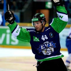Traf in der 12. Minute für den EVZ: Rob Schremp. (Bild: Keystone)