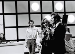 Kurt Felix moderiert am 22. September 1973 die Studioeröffnung im Leutschenbach. (Bild: SRF)