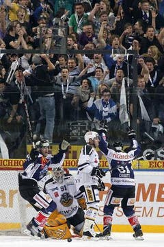 Jubel in der Bossard Arena. (Bild: Keystone)