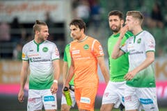 Enttäuschung beim FC St.Gallen mit Torhüter Daniel Lopar nach der Niederlage gegen den FC Thun. (Bild: Urs Bucher)