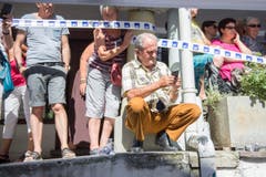 Weltrekordversuch, mit dem Ziel eines Eintrags im Guinessbuch der Rekorde: In Altstätten wird das längste Cordon bleu gemacht (Bild: Urs Bucher)