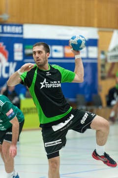 Boris Stankovic mit einem Abschlussversuch. (Bild: Roger Grütter / Neue LZ)