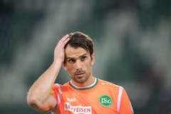Der tief enttäuschte St.Galler Torhüter Daniel Lopar. (Bild: Urs Bucher)