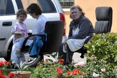 In Mirandola werden Einwohner evakuiert. (Bild: Keystone / AP)