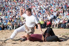 Reto Nötzli, links, und Niklaus Zenger im 1. Gang. (Bild: Urs Flüeler/Keystone)