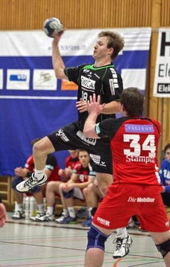 Thomas Hostetter steigt höher als der Berner. (Bild: Remo Nägeli/Neue LZ)